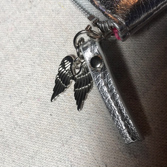 Victoria’s Secret Clutch/Makeup Bag - Picture 4 of 8